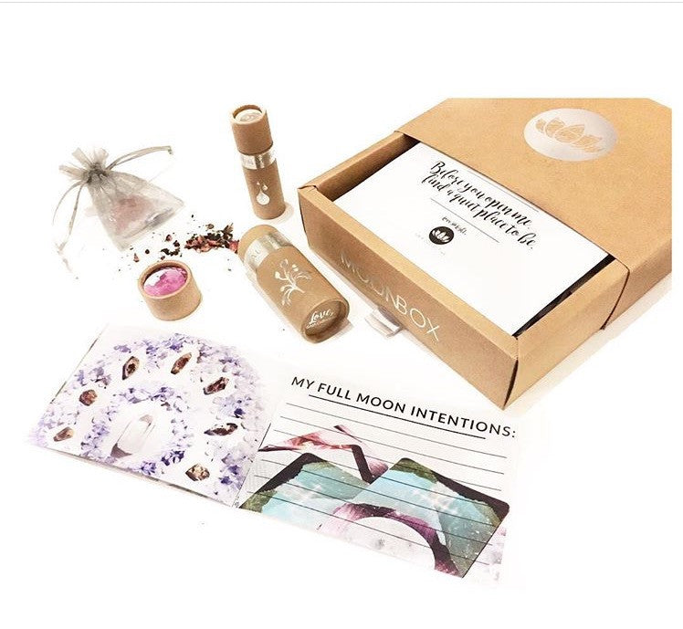 Gaia Collective Flower Moonbox